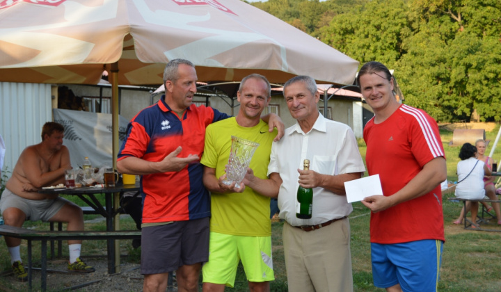 Šport a Kultúra / Nohejbalový turnaj 2015