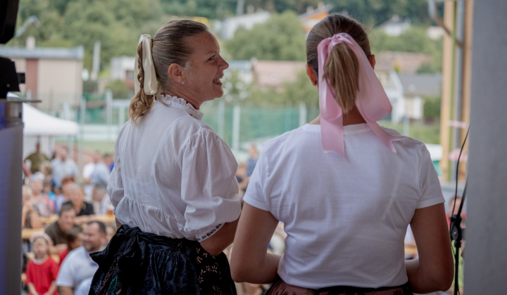 Šport a Kultúra / Posvätenie HASIČSKEJ ZBROJNICE V ŠEMŠI - foto