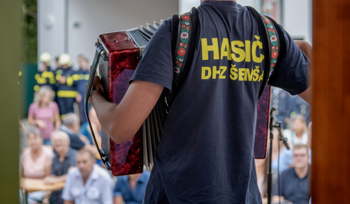Šport a Kultúra / Posvätenie HASIČSKEJ ZBROJNICE V ŠEMŠI - foto