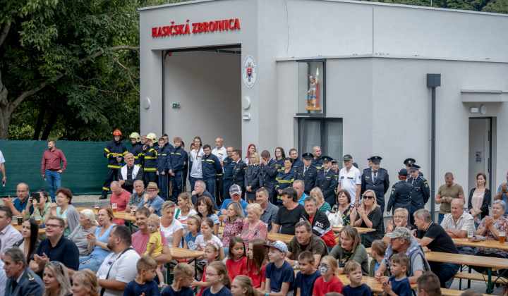 Šport a Kultúra / Posvätenie HASIČSKEJ ZBROJNICE V ŠEMŠI - foto