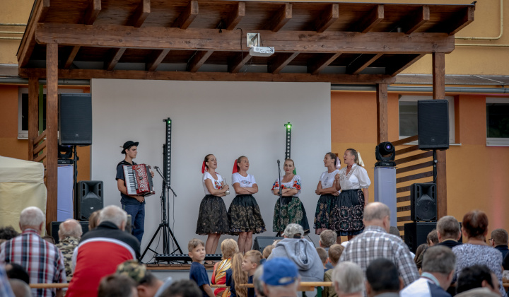 Šport a Kultúra / Posvätenie HASIČSKEJ ZBROJNICE V ŠEMŠI - foto