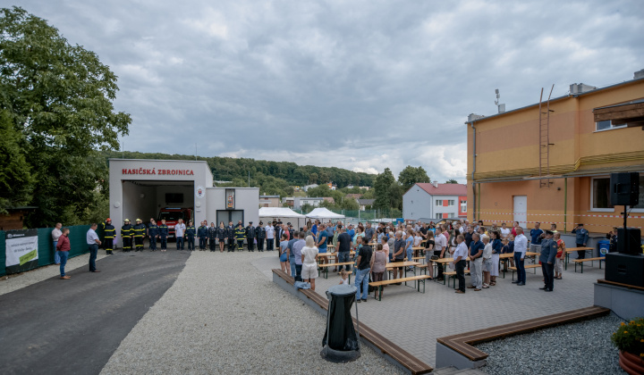 Šport a Kultúra / Posvätenie HASIČSKEJ ZBROJNICE V ŠEMŠI - foto