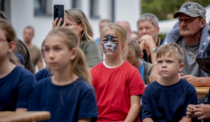 Šport a Kultúra / Posvätenie HASIČSKEJ ZBROJNICE V ŠEMŠI - foto