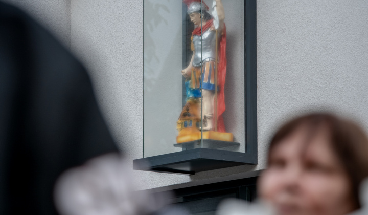 Šport a Kultúra / Posvätenie HASIČSKEJ ZBROJNICE V ŠEMŠI - foto