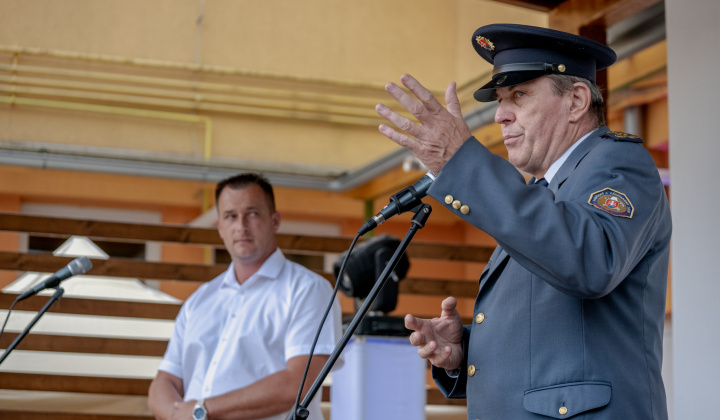 Šport a Kultúra / Posvätenie HASIČSKEJ ZBROJNICE V ŠEMŠI - foto
