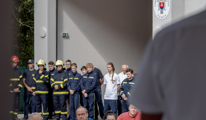Šport a Kultúra / Posvätenie HASIČSKEJ ZBROJNICE V ŠEMŠI - foto