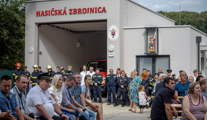 Šport a Kultúra / Posvätenie HASIČSKEJ ZBROJNICE V ŠEMŠI - foto