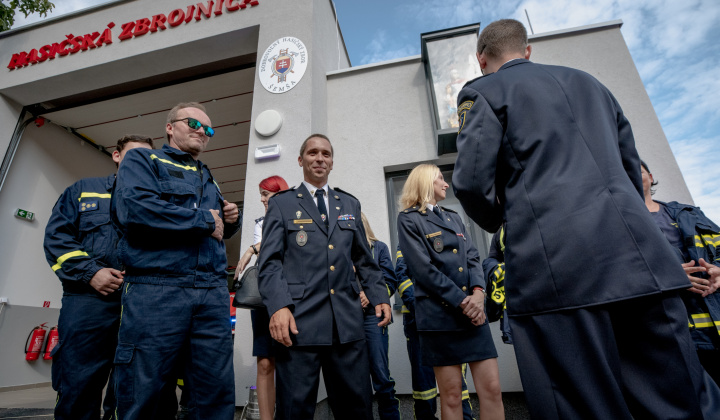 Šport a Kultúra / Posvätenie HASIČSKEJ ZBROJNICE V ŠEMŠI - foto