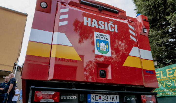 Šport a Kultúra / Posvätenie HASIČSKEJ ZBROJNICE V ŠEMŠI - foto