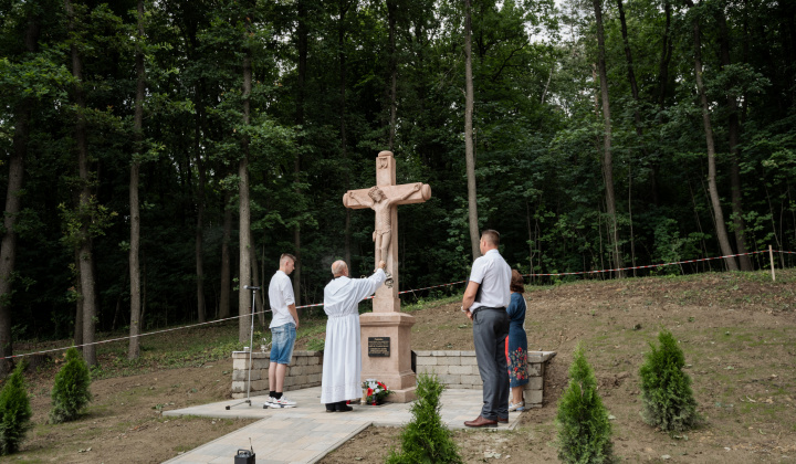 Šport a Kultúra / Posvätenie kríža 2021 - foto