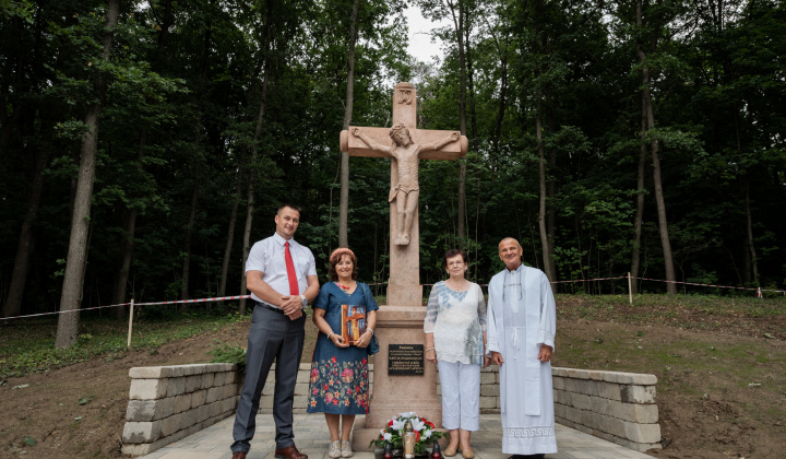 Šport a Kultúra / Posvätenie kríža 2021 - foto