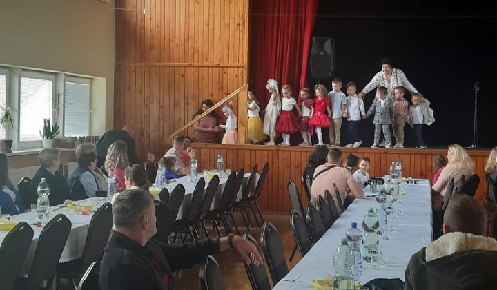 Šport a Kultúra / Deň matiek 2022 - foto
