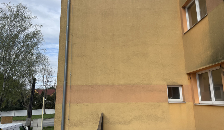 Čistenie fasády a okolia