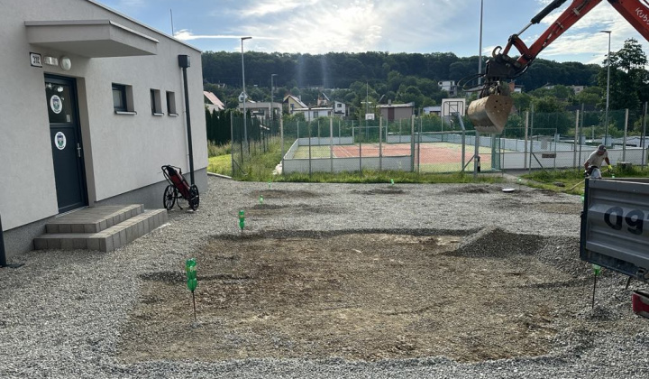 2. fotografia fotogalérie Stavba vonkajšieho exteriérového priestoru pre kultúrne a spoločenské podujatia / Altánok