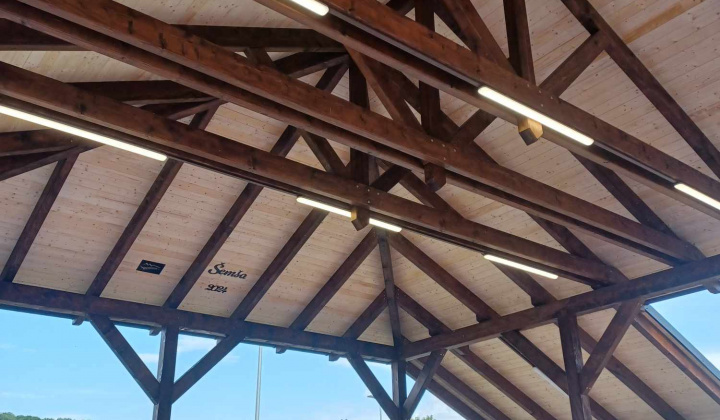 6. fotografia fotogalérie Stavba vonkajšieho exteriérového priestoru pre kultúrne a spoločenské podujatia / Altánok