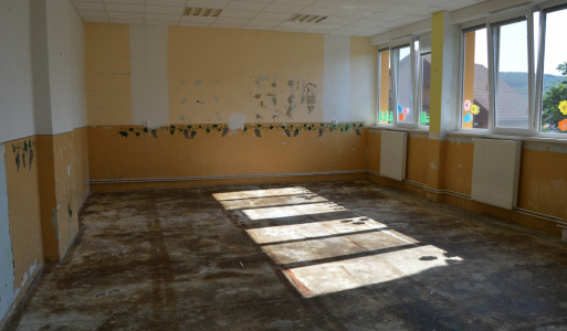 Rekonštrukcia ZŠ - podlahy a steny 2015 