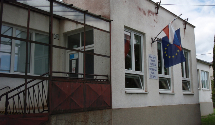 Rekonštrukcia-zateplenie strechy  a plášťa budovy ZŠ a MŠ 2013