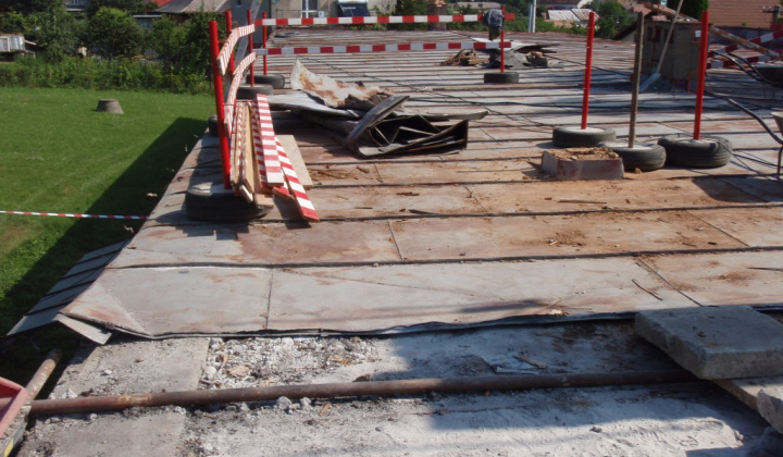 Rekonštrukcia-zateplenie strechy  a plášťa budovy ZŠ a MŠ 2013