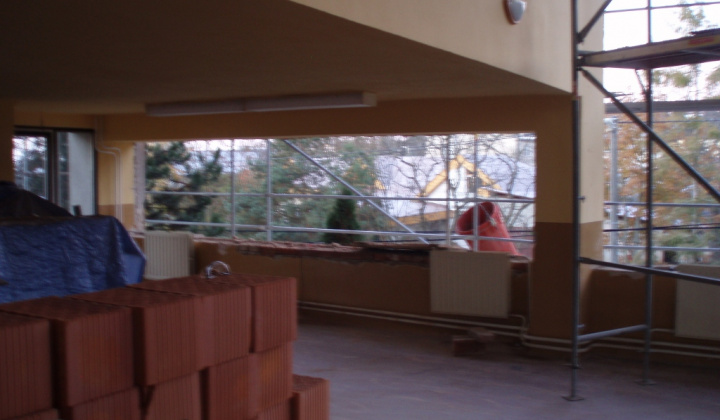 Rekonštrukcia viacúčelovej budovy 2010-2012